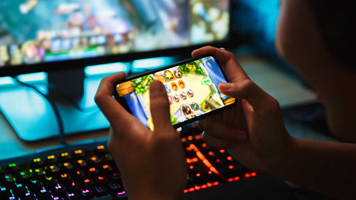 Balikpapanku - In 2018 US and Canada Experienced Increases In Total Number of Mobile Gamers